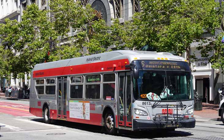 MUNI New Flyer XDE40 8613